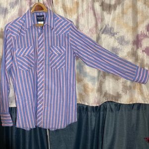 Wrangler Western Shirt w/ Pearl Snaps